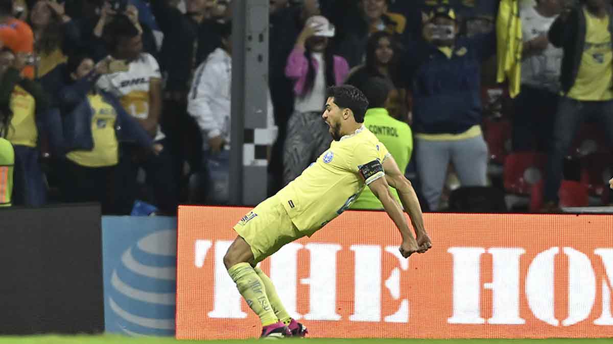 Henry Martín realiza polémico festejo tras su gol ante Pumas ClaroSports