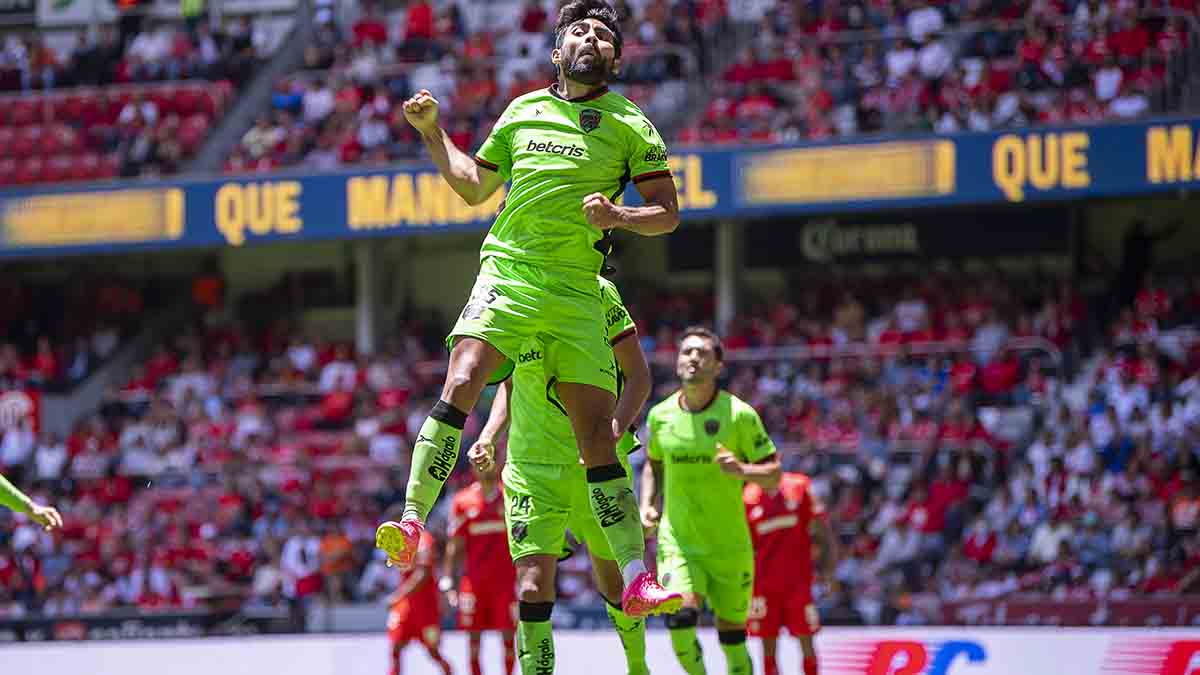 Ju Rez Sorprende Y Golea Al Toluca En El Infierno Clarosports