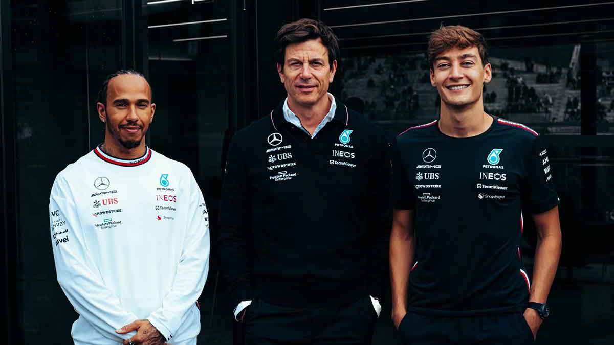 Lewis Hamilton Y George Russell Renuevan Con Mercedes Hasta