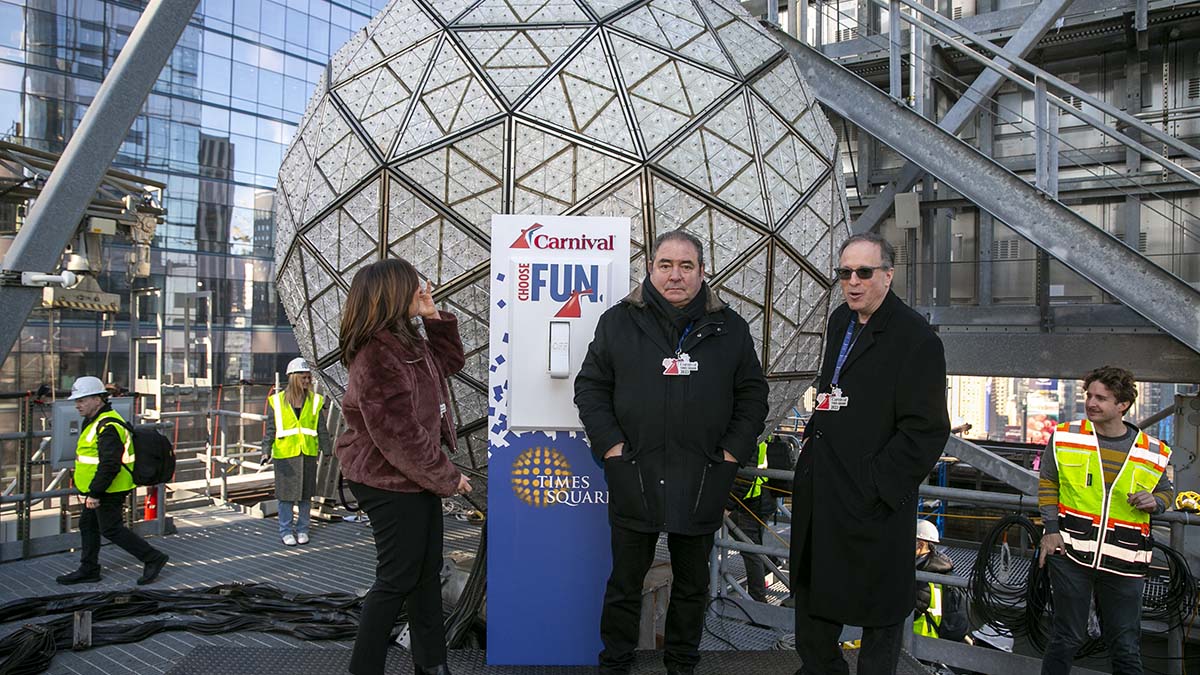 Cuenta regresiva en Times Square Horario artistas y cómo ver en vivo