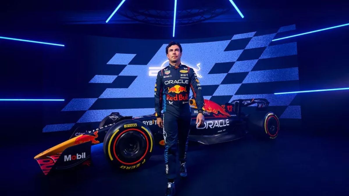 Las mejores fotos de Checo Pérez durante la presentación del RB20 de