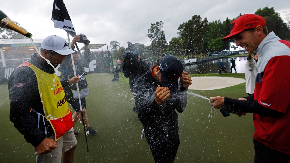 Abraham Ancer Gana En Play Off Su Primer Torneo Liv Golf En Hong Kong