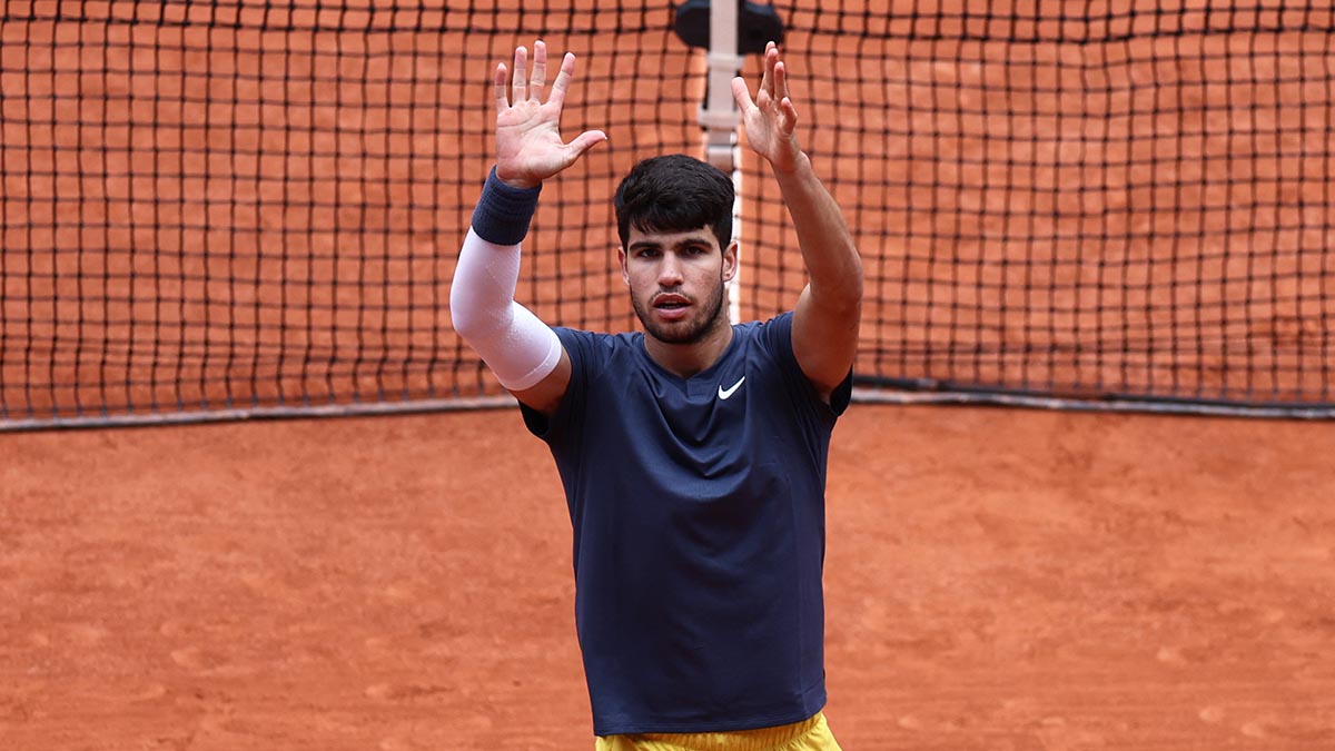 Carlos Alcaraz Avanza En Roland Garros Y Se Cita Con Stefanos Tsitsipas