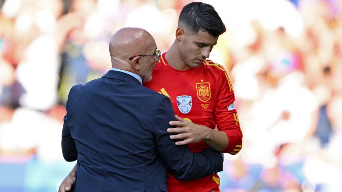 España demuestra su poderío al golear a Croacia en su debut dentro de