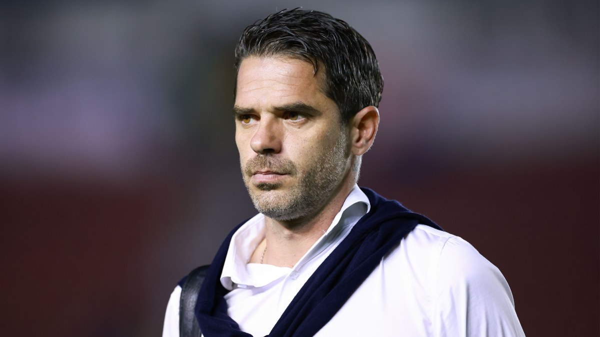 Líderes de Chivas encaran a Fernando Gago ante la poca claridad sobre