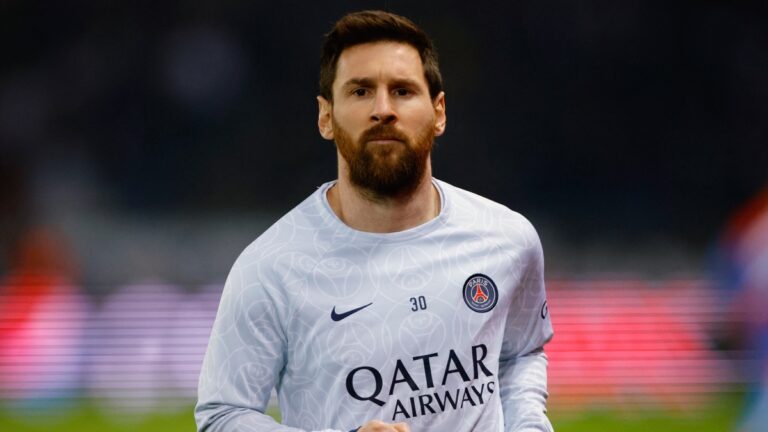 ¿Cuántos goles lleva Messi en la historia de su carrera profesional?