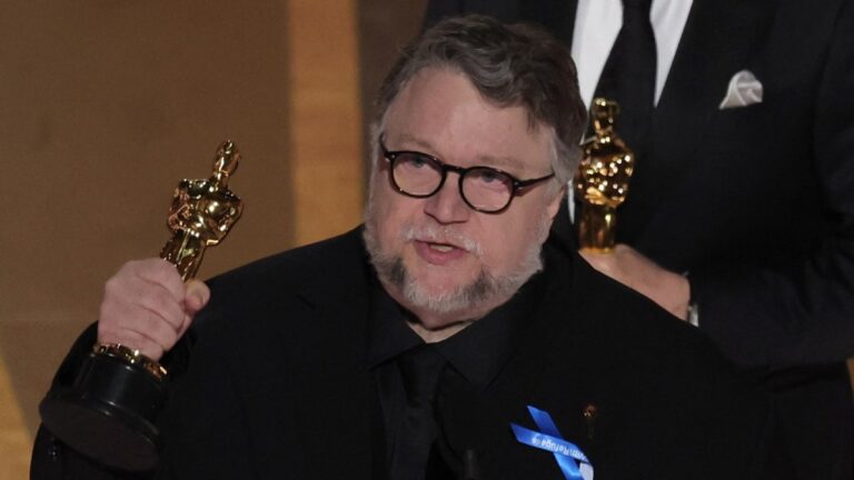 Guillermo del Toro gana el Premio Oscar a ‘Mejor Película Animada’ por ‘Pinocho’