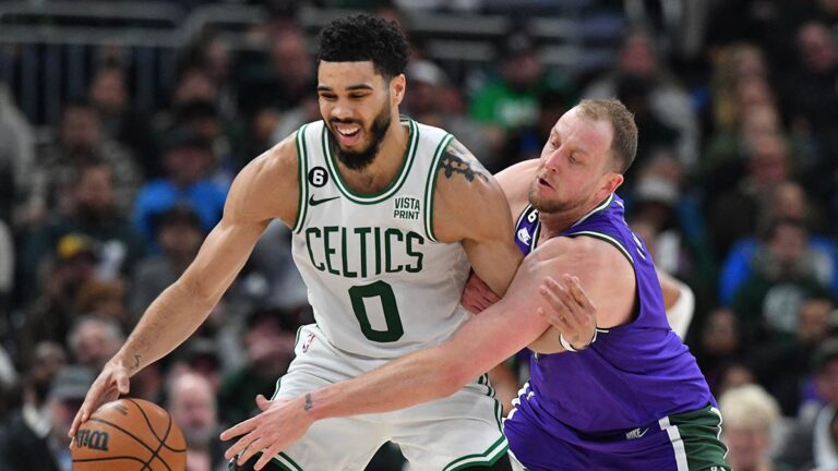 Celtics sorprende y le brinda una paliza a los líderes Bucks