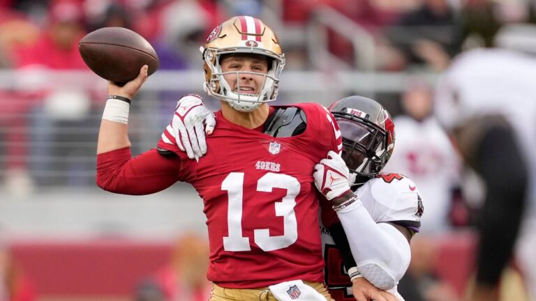Brock Purdy, quarterback de los 49ers, se somete a cirugía de codo