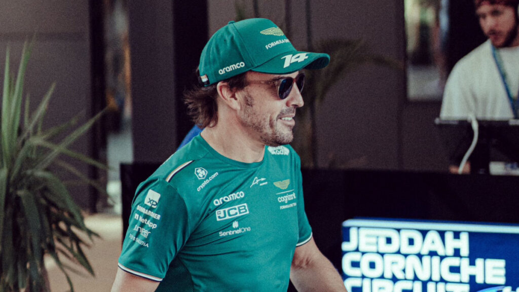 Fernando Alonso, en el circuito de Jeedah. - @AstonMartinF1.