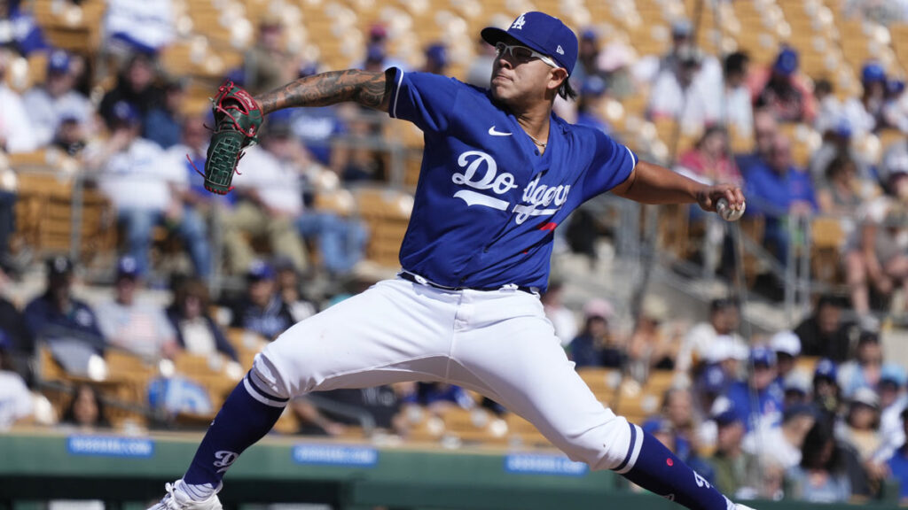 Urías y Barnes, la dupla que acabó con la sequía de los Dodgers y que