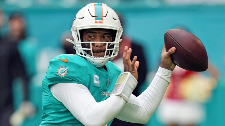 Tua Tagovailoa: Los Dolphins de Miami toman la opción de quinto año del quarterback 
