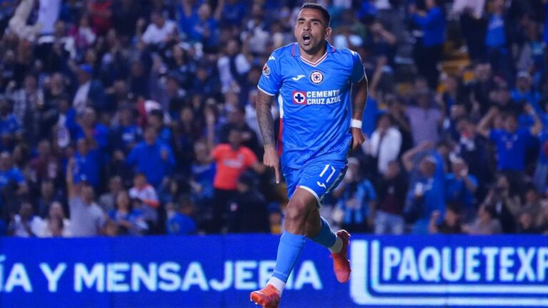 Se acaba la primera mitad: Cruz Azul lo gana con gol de Alonso Escoboza