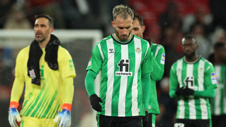 El Betis, con Andrés Guardado de titular, deja escapar el triunfo ante el Villarreal