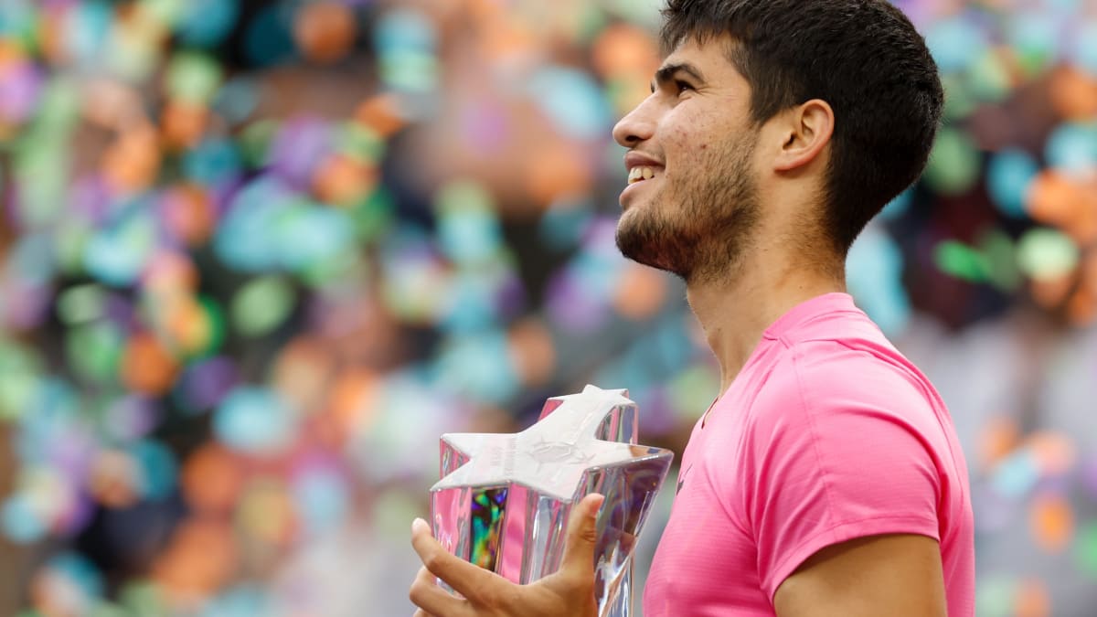 Carlos Alcaraz Arrasa Con Daniil Medvedev En Indian Wells Y Recupera El ...