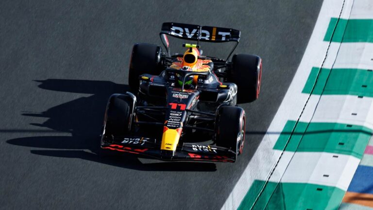 Checo Pérez, segundo en las Prácticas Libres 3 del GP Arabia Saudita; Verstappen sigue intratable
