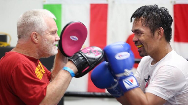 Manny Pacquiao ya tiene listo un súper rival para su regreso al boxeo profesional