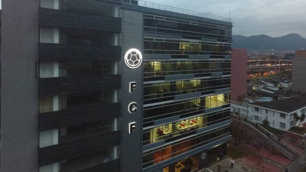 Edificio de la Federación Colombiana de Fútbol en Bogotá.