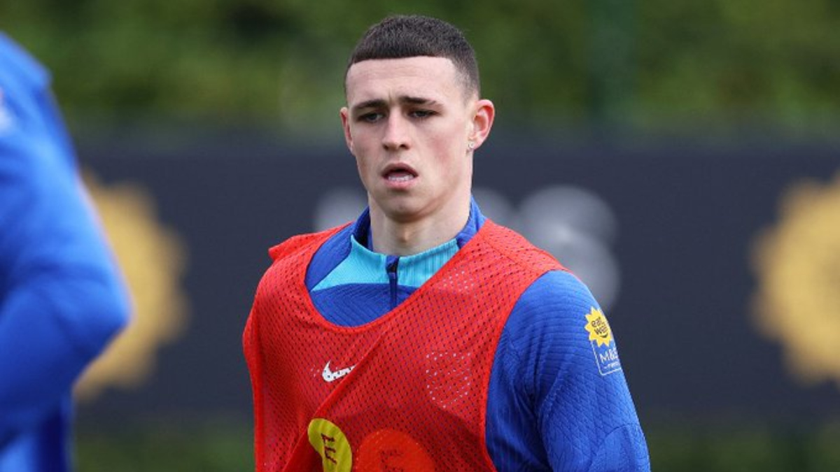 Phil Foden, operado por apendicitis - ClaroSports