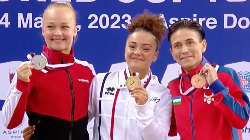 Lashchevska gana el oro de Barras Asimétricas y Chusovitina vuelve al podio de Salto de Caballo