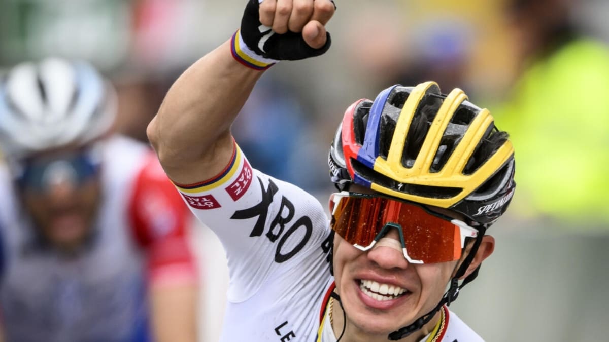 Sergio Higuita comanda la legión colombiana en la clasificación UCI