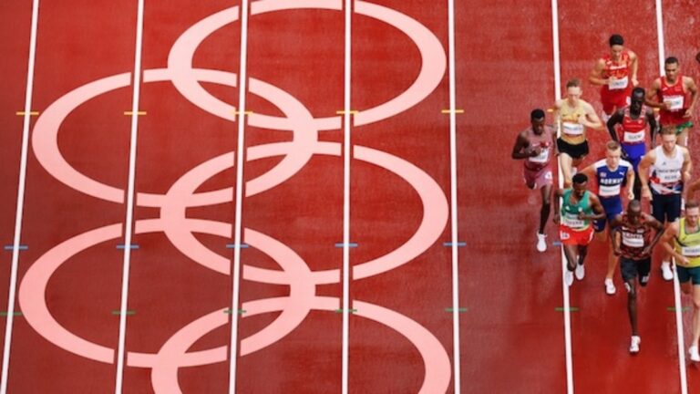 Atletismo impide participación rusa en los Juegos Olímpicos por la guerra