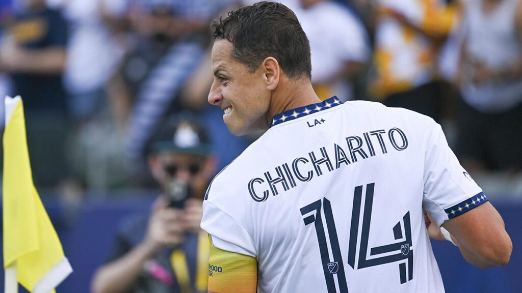 Chicharito defiende a la selección mexicana | Imago7