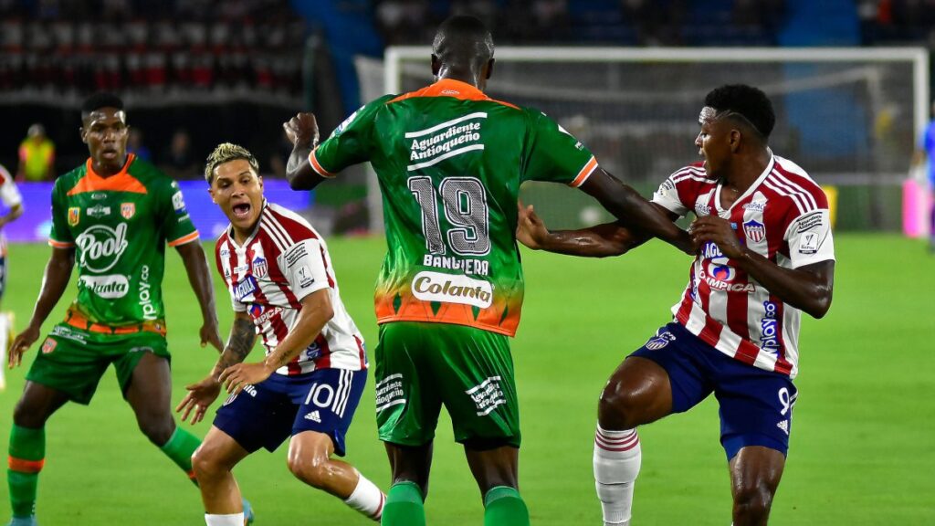 La impotencia de Juanfer ante Envigado. Vizzor Image