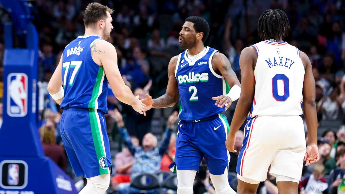 Luka Doncic Y Kyrie Irving Brillan Con Los Mavericks En El Triunfo ...