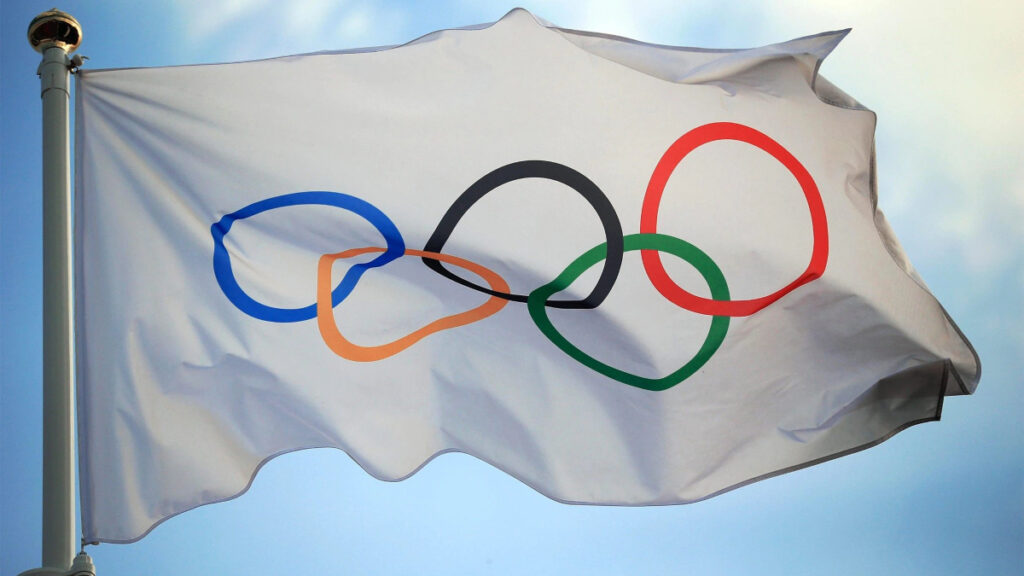 Bandera olímpica. - @iocmedia.