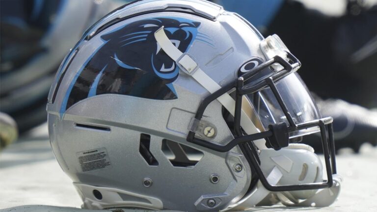 Los Panthers adquieren la primera selección global de los Bears para el Draft 2023 de la NFL