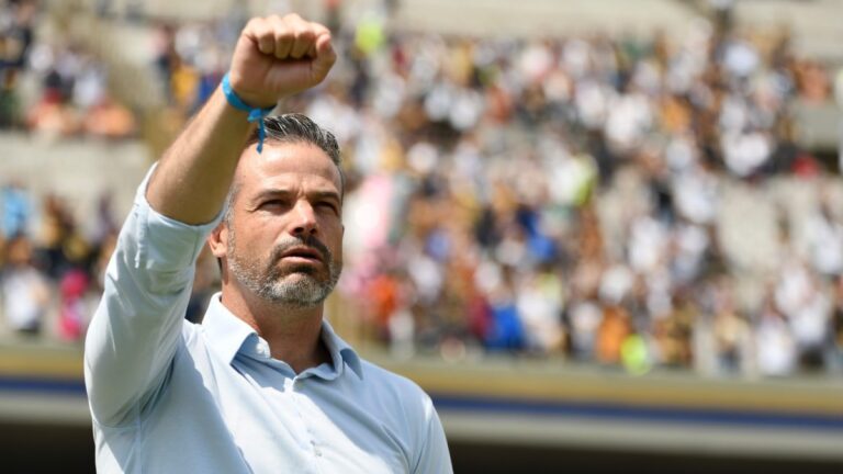 Rafa Puente y su posible salida de Pumas si pierde con Cruz Azul: “Estamos ocupados, no preocupados”