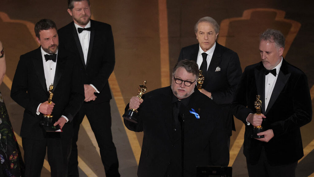 Guillermo del Toro se llevó el Oscar a mejor película animada | Reuters