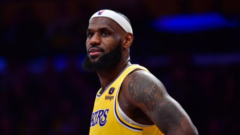 Los Lakers descartan los rumores de un posible retiro de LeBron James
