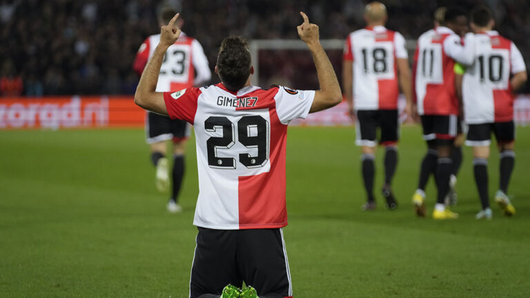 Santi Giménez comanda la remontada del Feyenoord ante el Volendam
