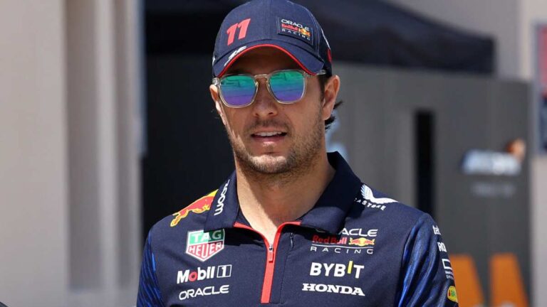 Checo Pérez, sin sorpresas por el resultado de Fernando Alonso: “Confirman cuán fuertes son”