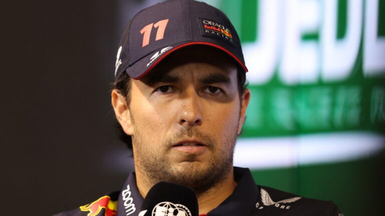 Checo Pérez advierte a Verstappen: “Mis objetivos son la pole y ganar la carrera”