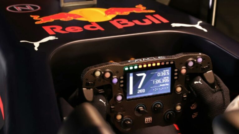 Red Bull saca al mercado una auténtica maravilla: Simuladores basados en el show car RB18