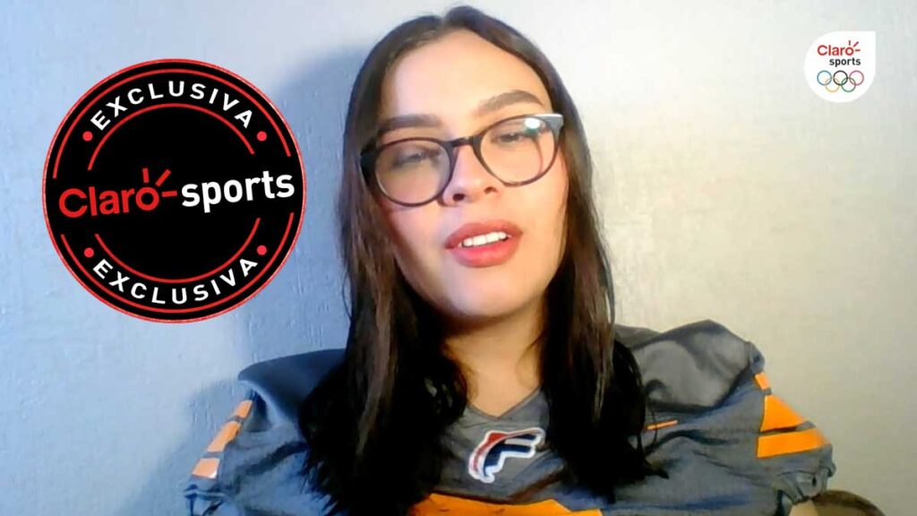 Tania Guzmán firma con Cali War de la WFA. Claro Sports