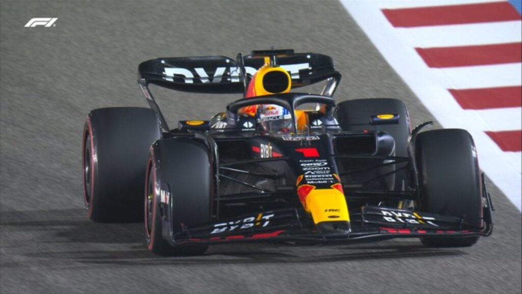 Max Verstappen gana la pole en Baréin 2023.