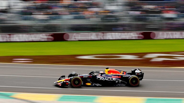 Max Verstappen se lleva las Prácticas Libres 3 en el GP Australia, Checo finaliza sexto