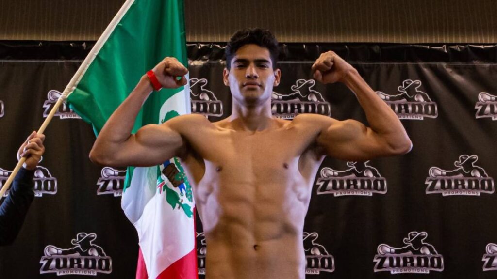 Zurdo Ramírez cancela su pelea ante Gabriel Rosado. | Twitter: @ZurdoRamirezz