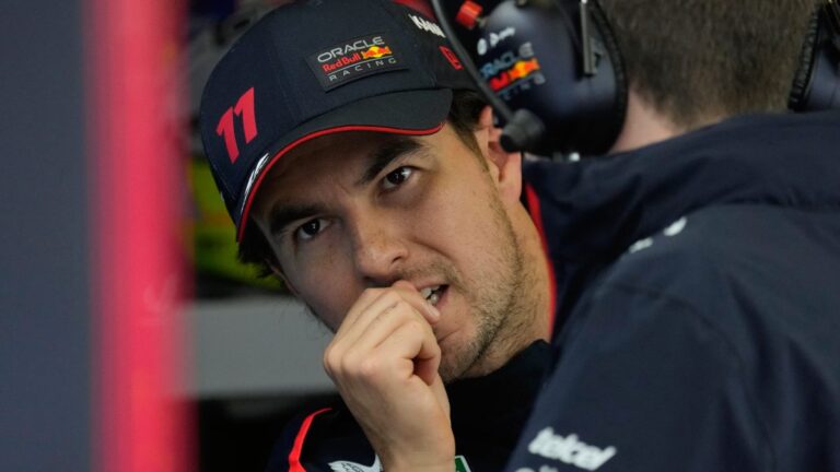 Leyenda de F1 cree que Checo Pérez no cederá ante Max Verstappen: “Ya ha demostrado que puede ganar”