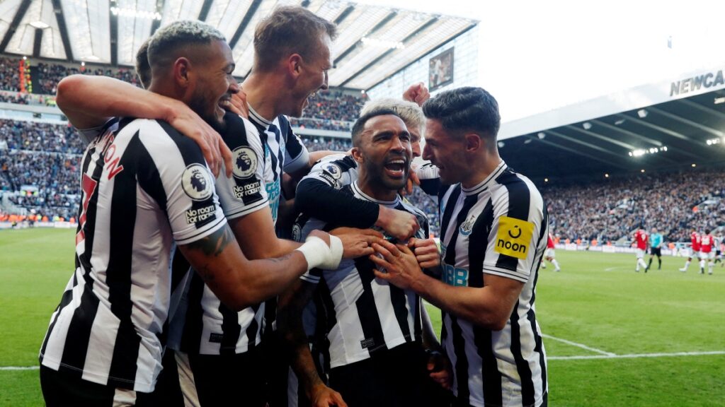 Newcastle vence 2-0 a Manchester United/Reuters.