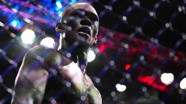 Israel Adesanya, a un paso de ser la gran leyenda de UFC