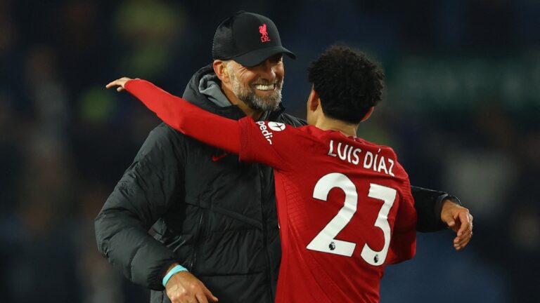 Luis Díaz encabeza un cuestionado once ideal de Liverpool para la temporada 2023/24