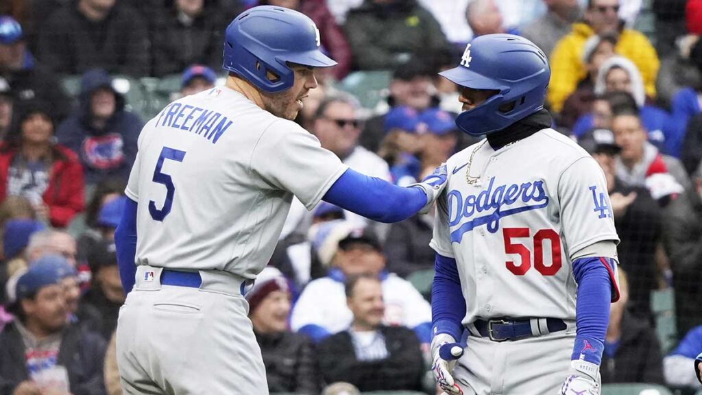 Los Mookie Betts impulsa la victoria de los Dodgers en su visita a los Cachorros de Chicago