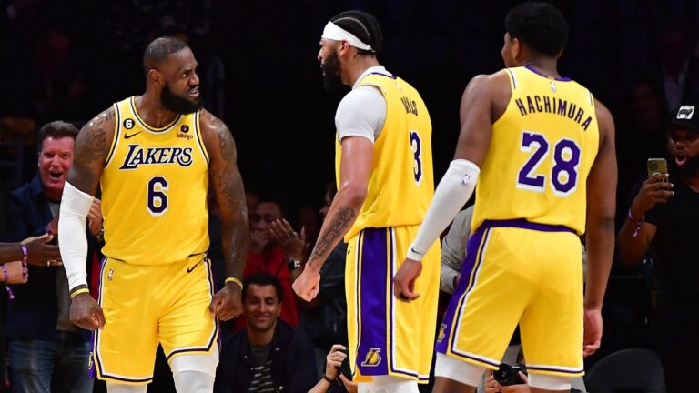 LeBron James lidera a los Lakers sobre Grizzlies para poner la serie 3-1