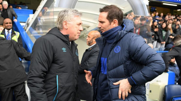 Carlo Ancelotti y Frank Lampard se juegan su propio partido en el Real Madrid vs Chelsea