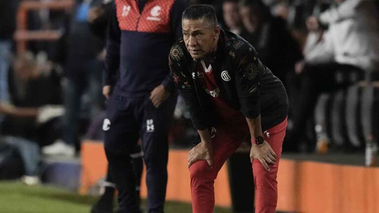 Nacho Ambriz estalla contra los jugadores de la selección mexicana: “La gente se harta de que no se partan la madre”
